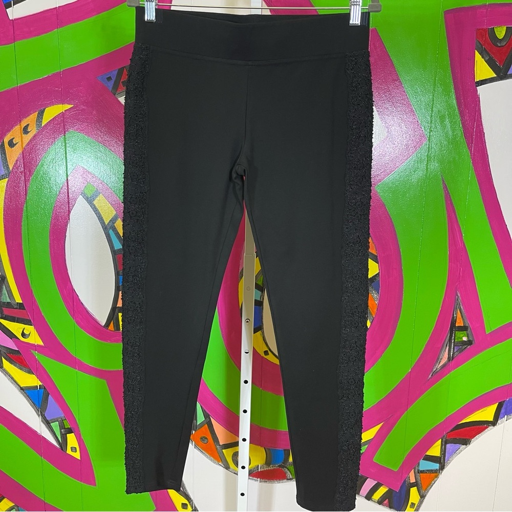 Cruel, Ponte Skinny Pants, Lace Side Details. Size Large. In excellent condition